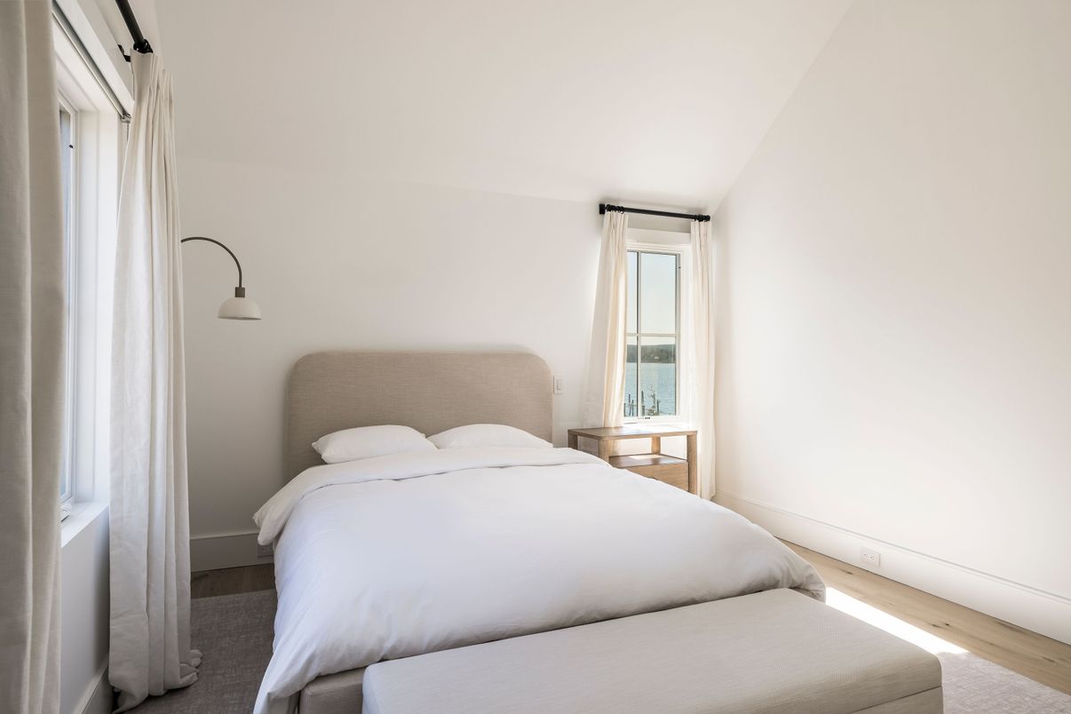 Bedroom, Interior, Water