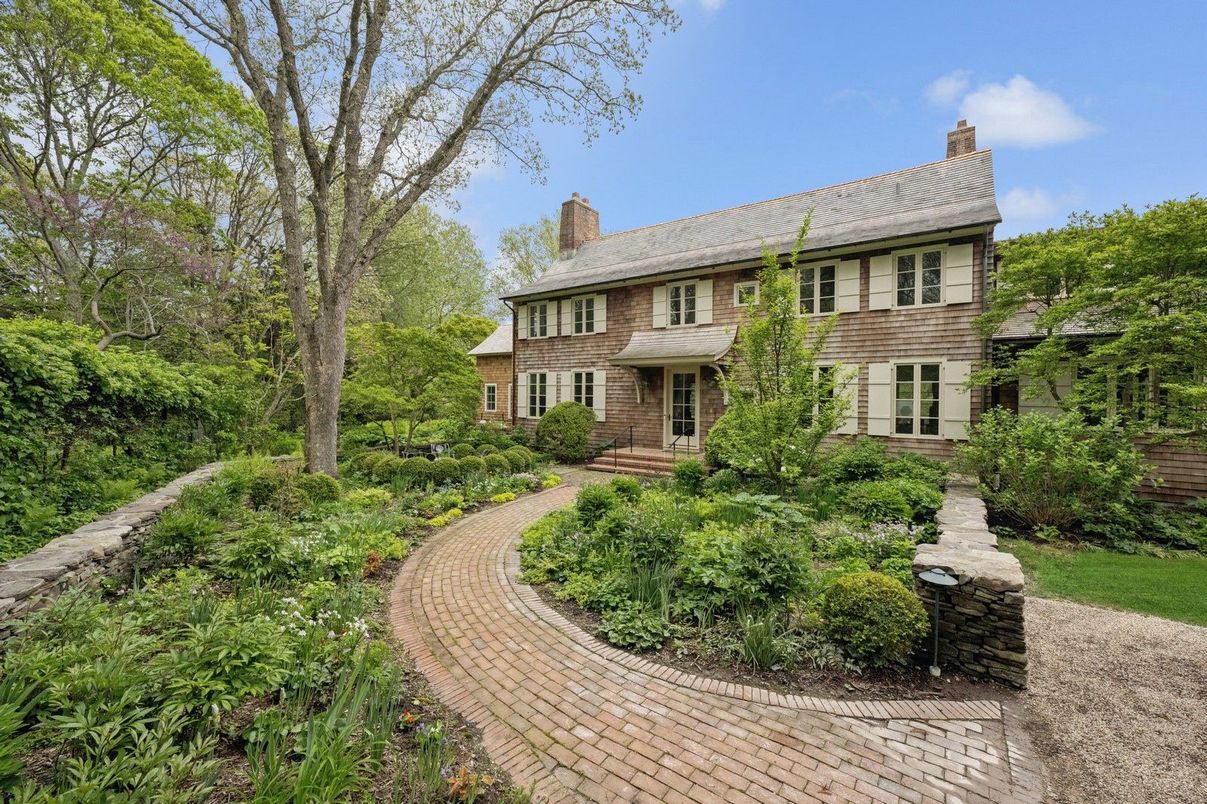 Backyard, Exterior, Facade, Georgian