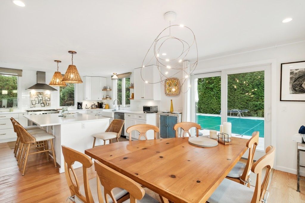 Dining room, Interior, Kitchen, Pendant Lights, Recessed Lighting, Wood Texture Flooring