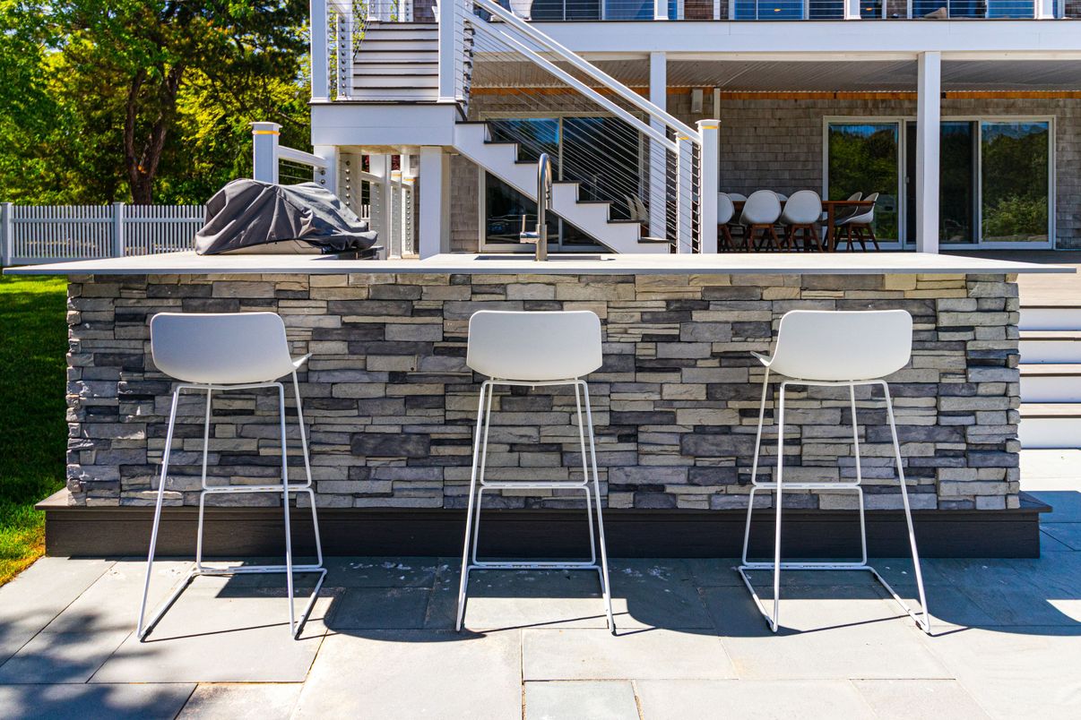 Exterior, Outdoor Kitchen