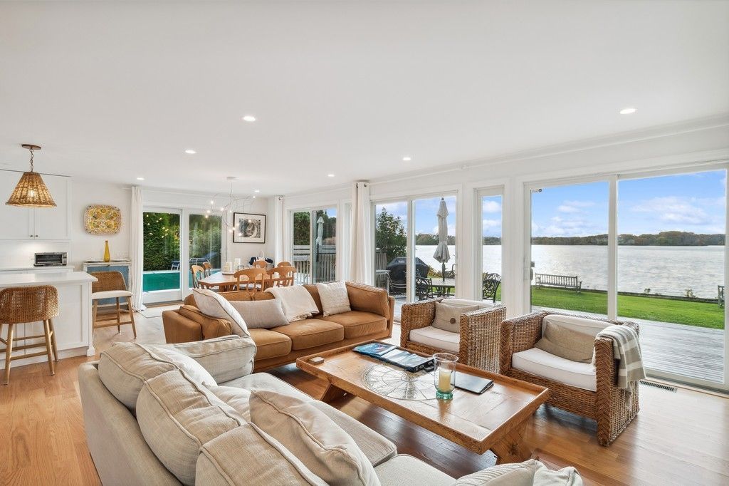 Dining room, Interior, Living room, Pendant Lights, Recessed Lighting, Water, Wood Texture Flooring