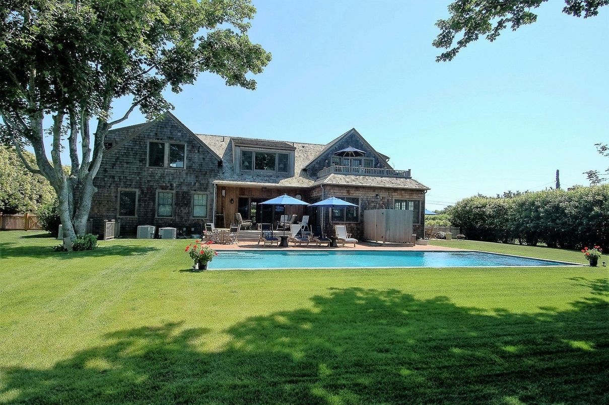 Backyard, Exterior, Pool