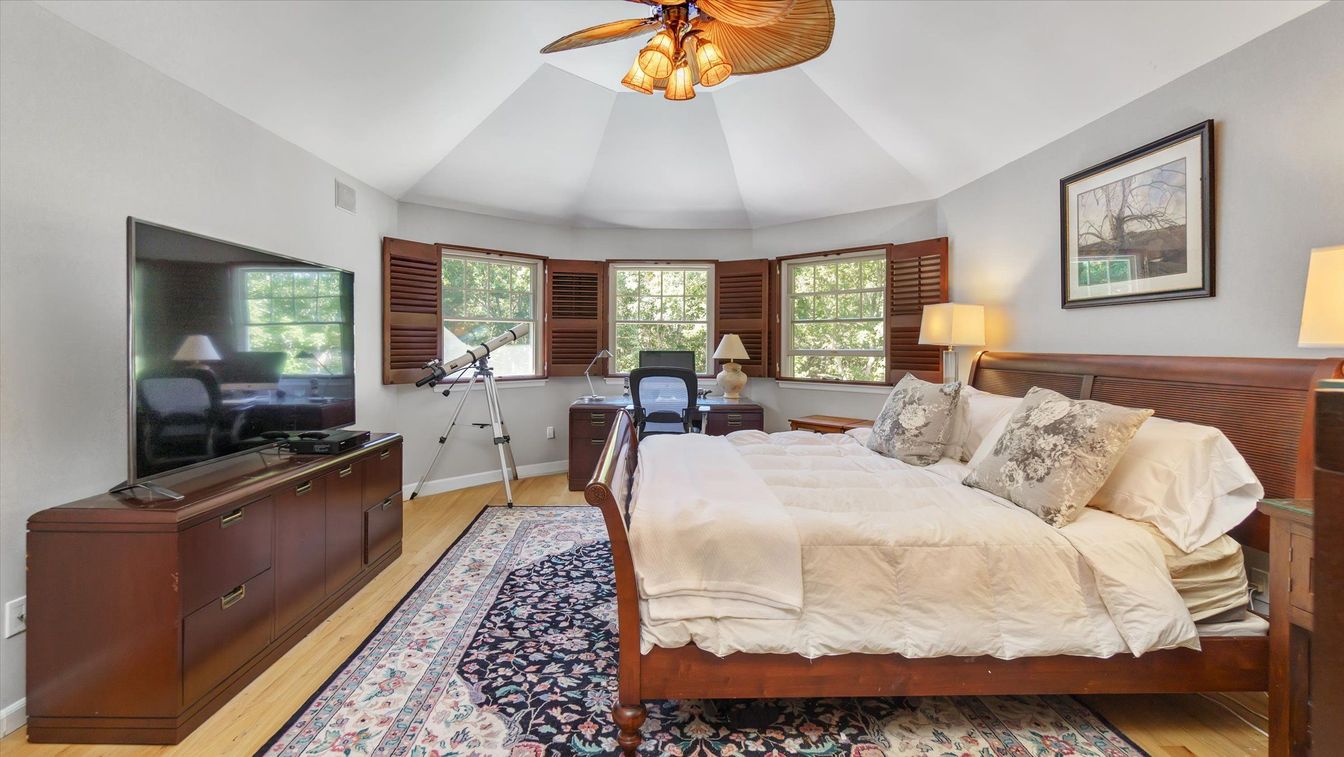 Bedroom, Home Office, Interior, Wood Texture Flooring