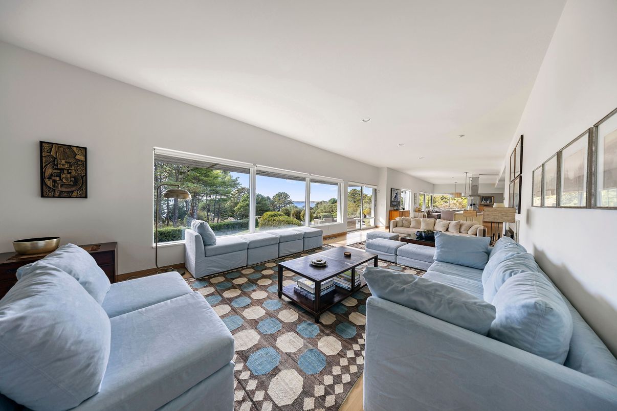 Interior, Living room, Pendant Lights, Recessed Lighting