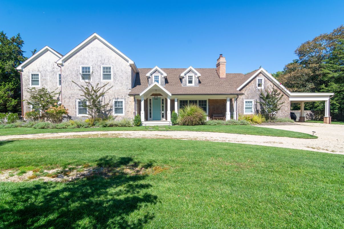 Attached, Backyard, Exterior, Facade, Farmhouse