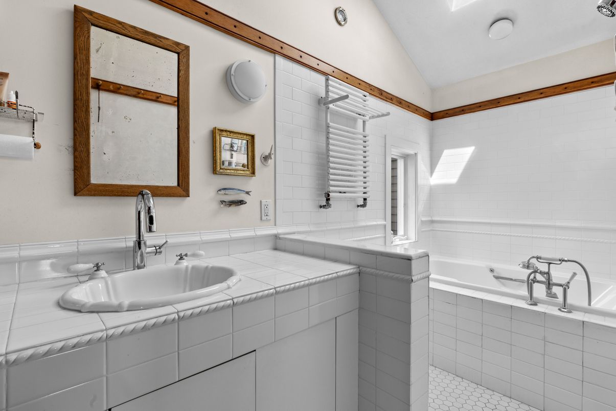 Bathroom, Dual Sink Vanities, Interior, Tile Countertops