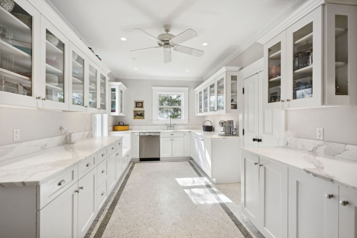 Interior, Kitchen, Recessed Lighting