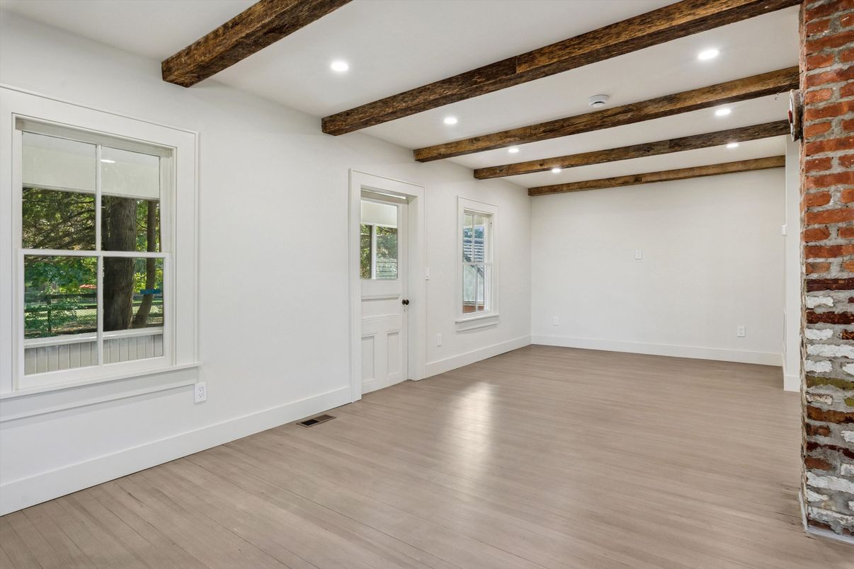 Empty room, Interior, Recessed Lighting, Wooden Beams, Wood Texture Flooring