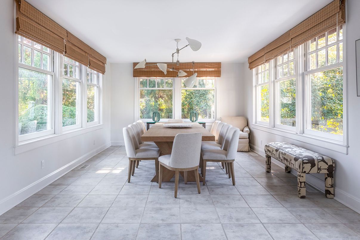 Dining room, Interior