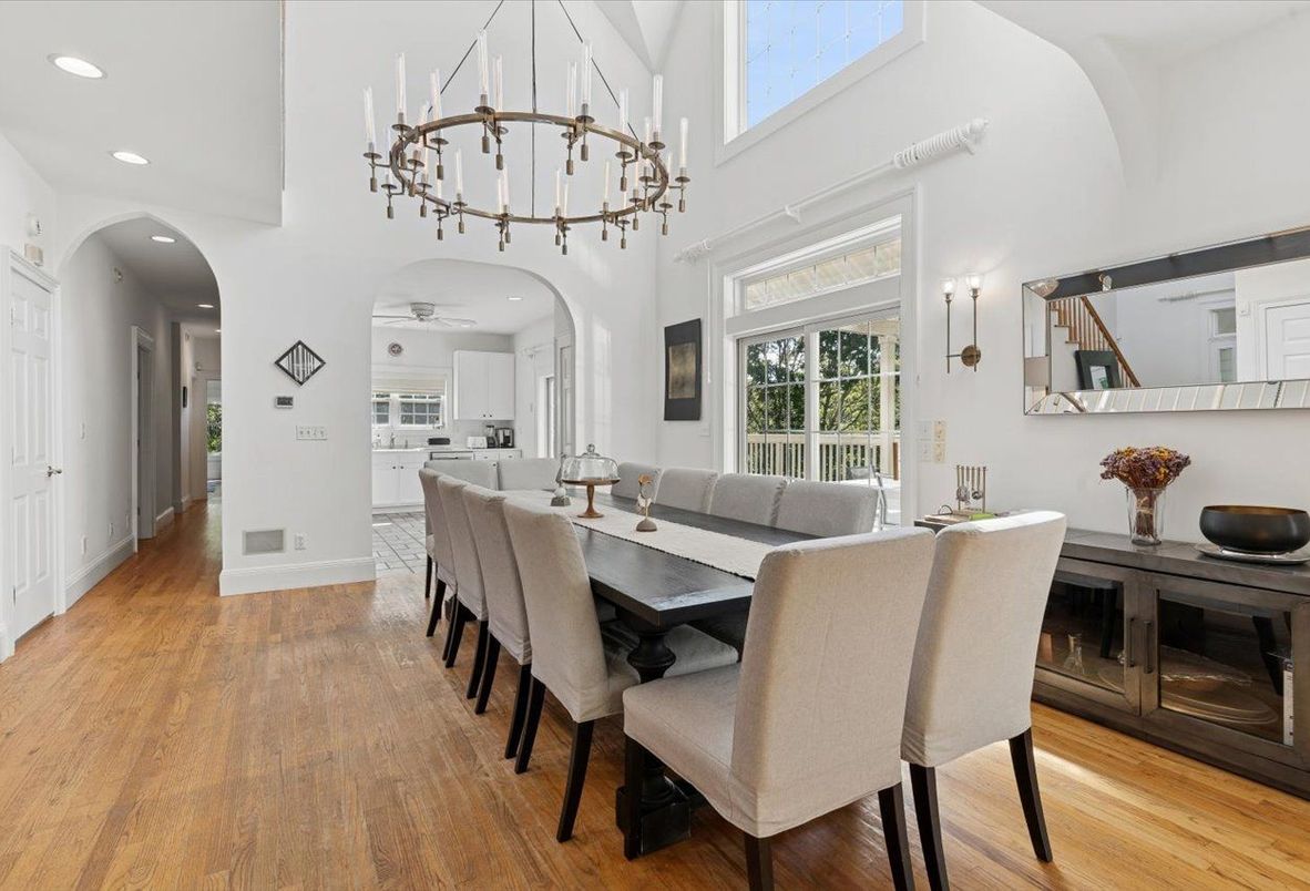 Chandelier, Dining room, Interior, Pendant Lights, Recessed Lighting, Wood Texture Flooring