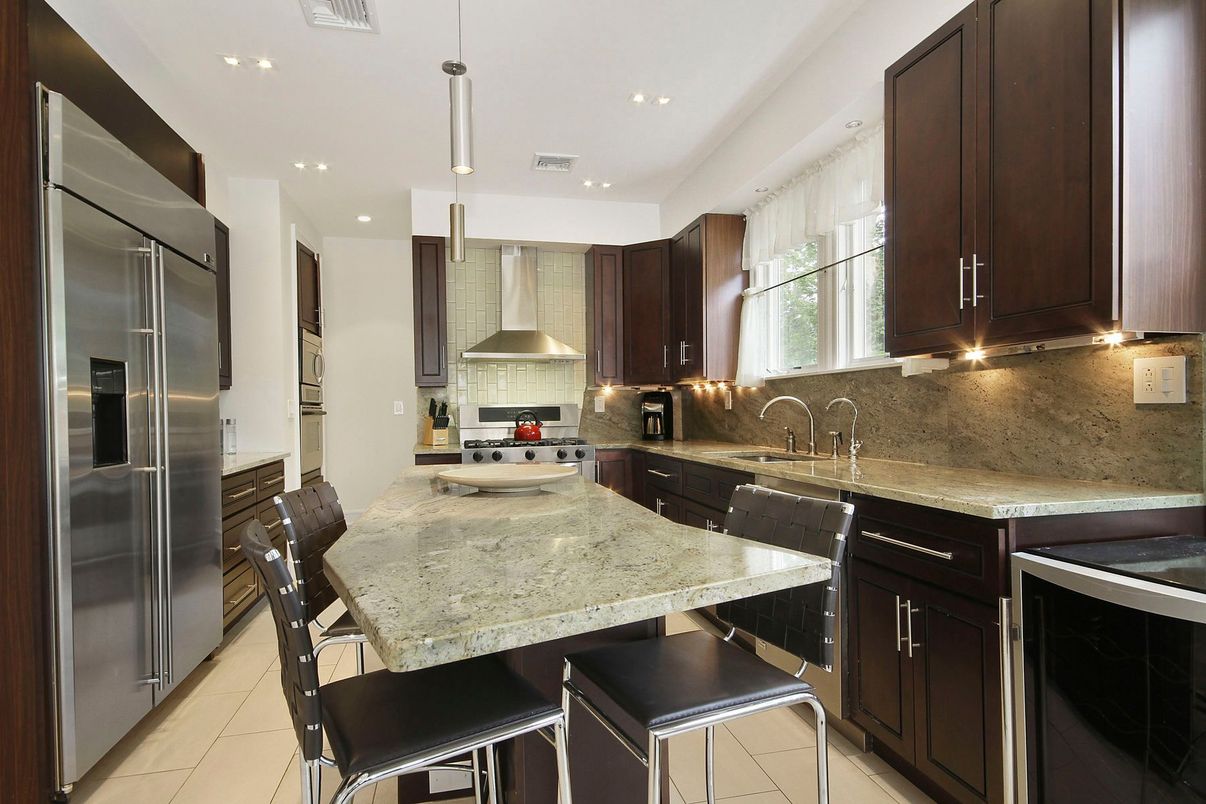 Interior, Kitchen, Pendant Lights, Recessed Lighting, Stainless Steel Appliances