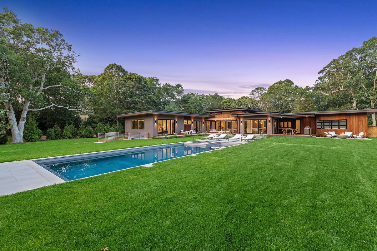 Backyard, Exterior, Pool