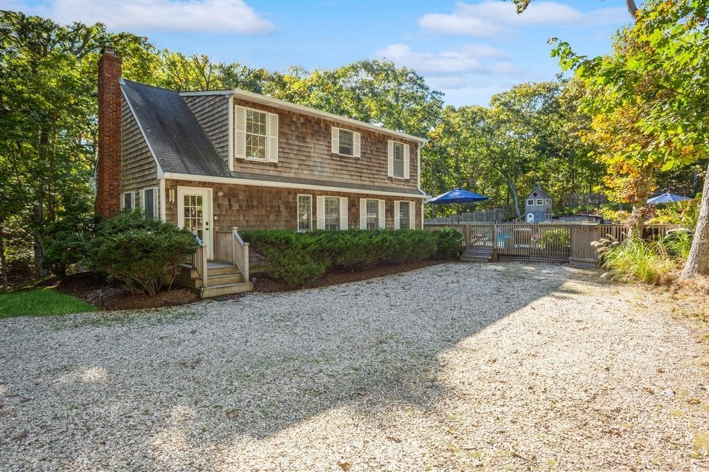 Backyard, Exterior, Facade, Cape Cod