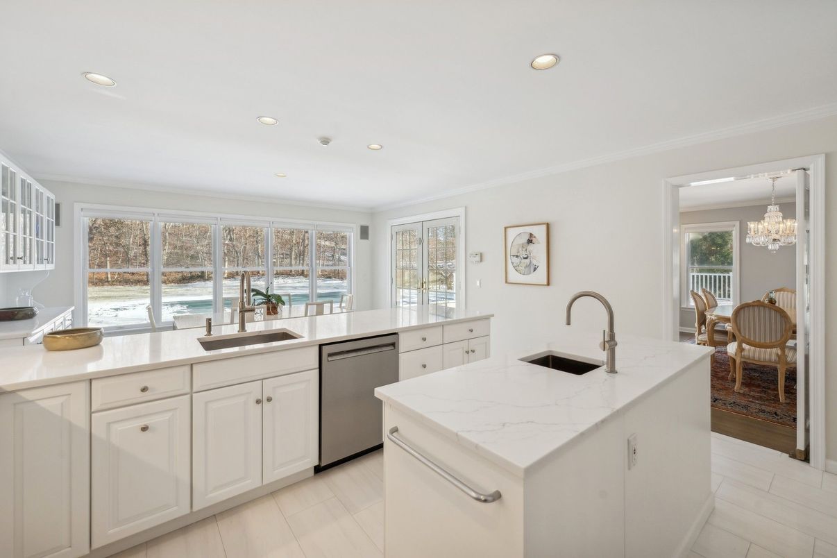 Chandelier, Dining room, Interior, Kitchen, Recessed Lighting