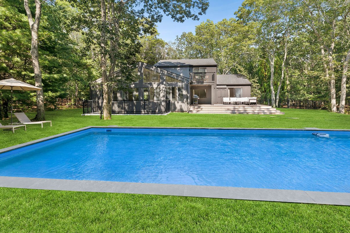 Backyard, Exterior, Pool
