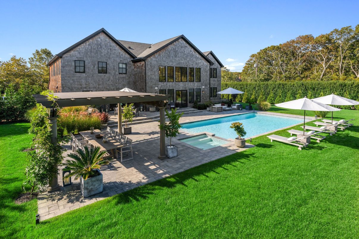 Backyard, Exterior, Pool