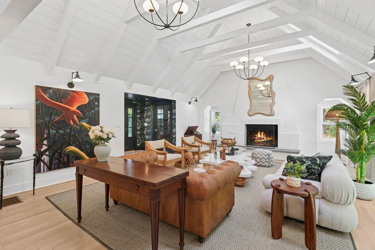 Chandelier, Fireplace, Interior, Living room, Pendant Lights, Wood Texture Flooring