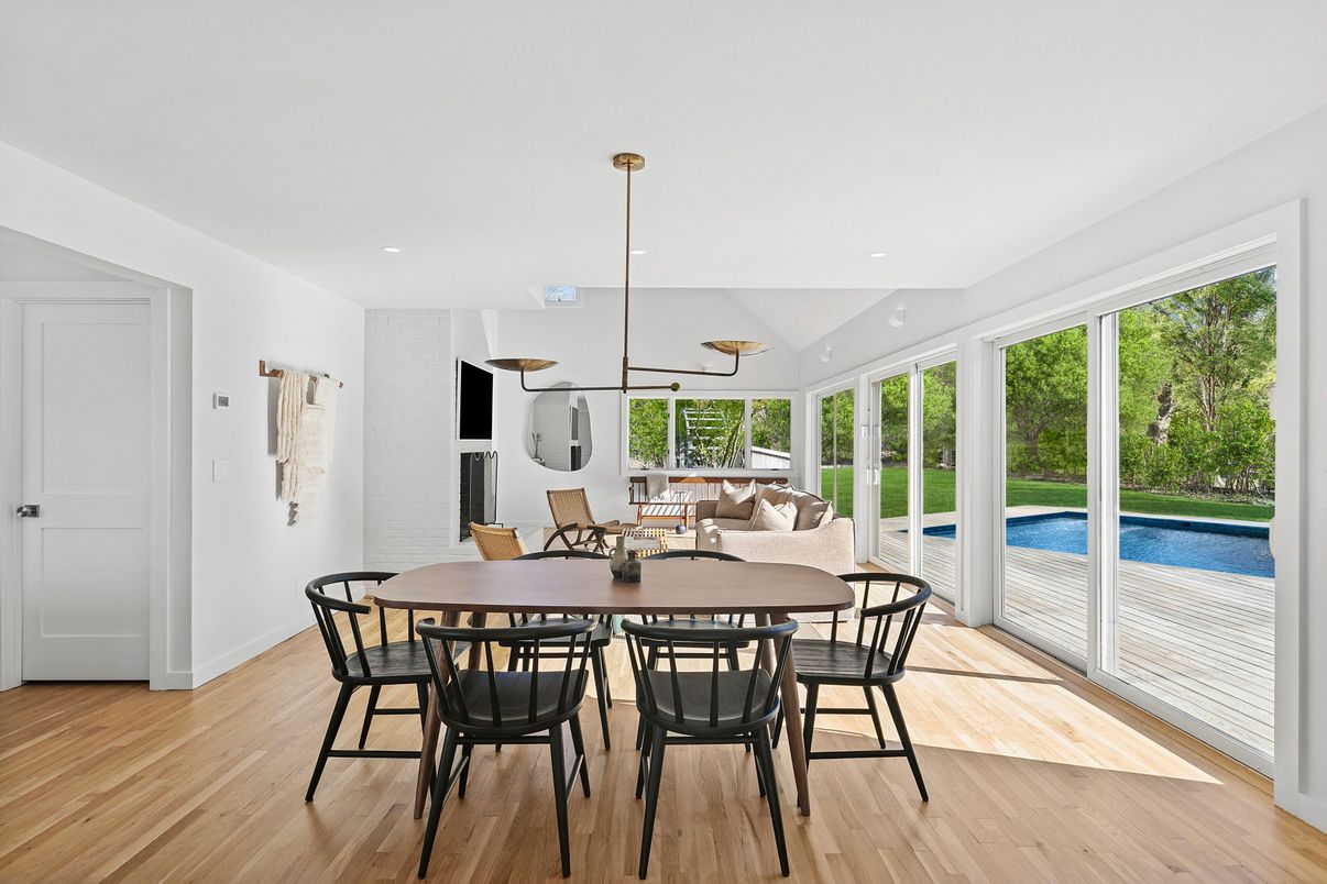 Dining room, Interior, Living room, Recessed Lighting, Wood Texture Flooring