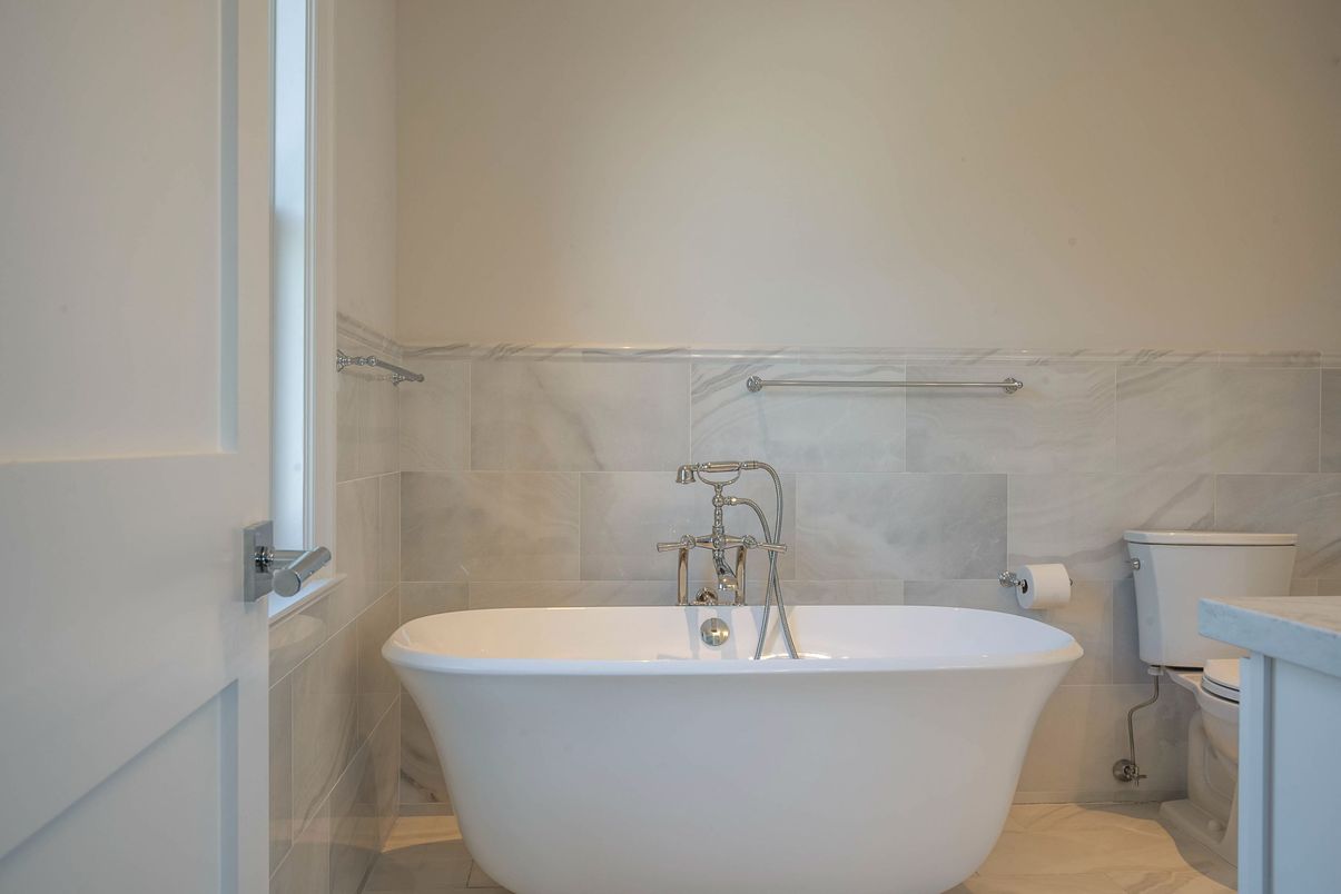 Bathroom, Free Standing Baths, Interior, Marble, Marble Walls