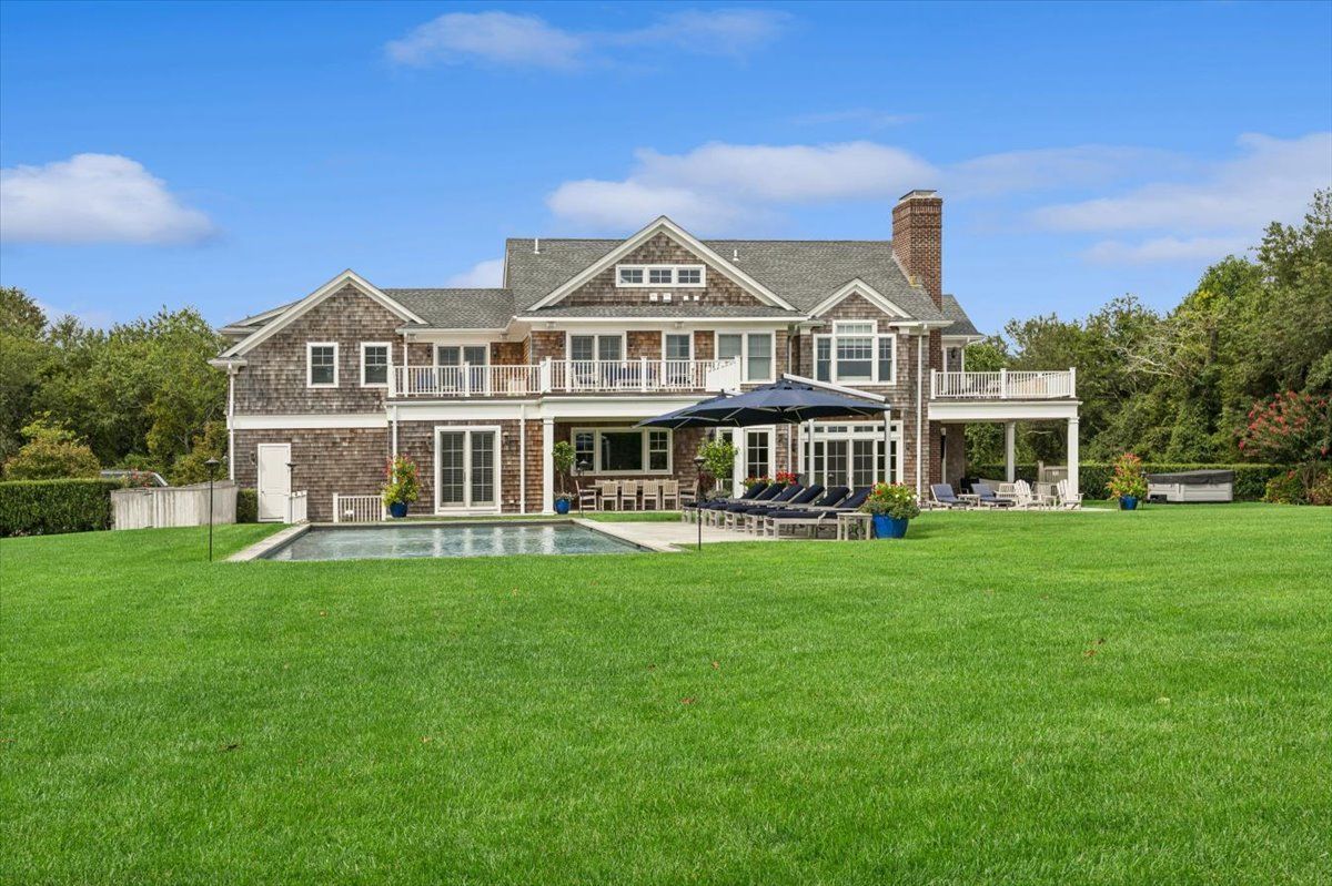 Backyard, Exterior, Pool