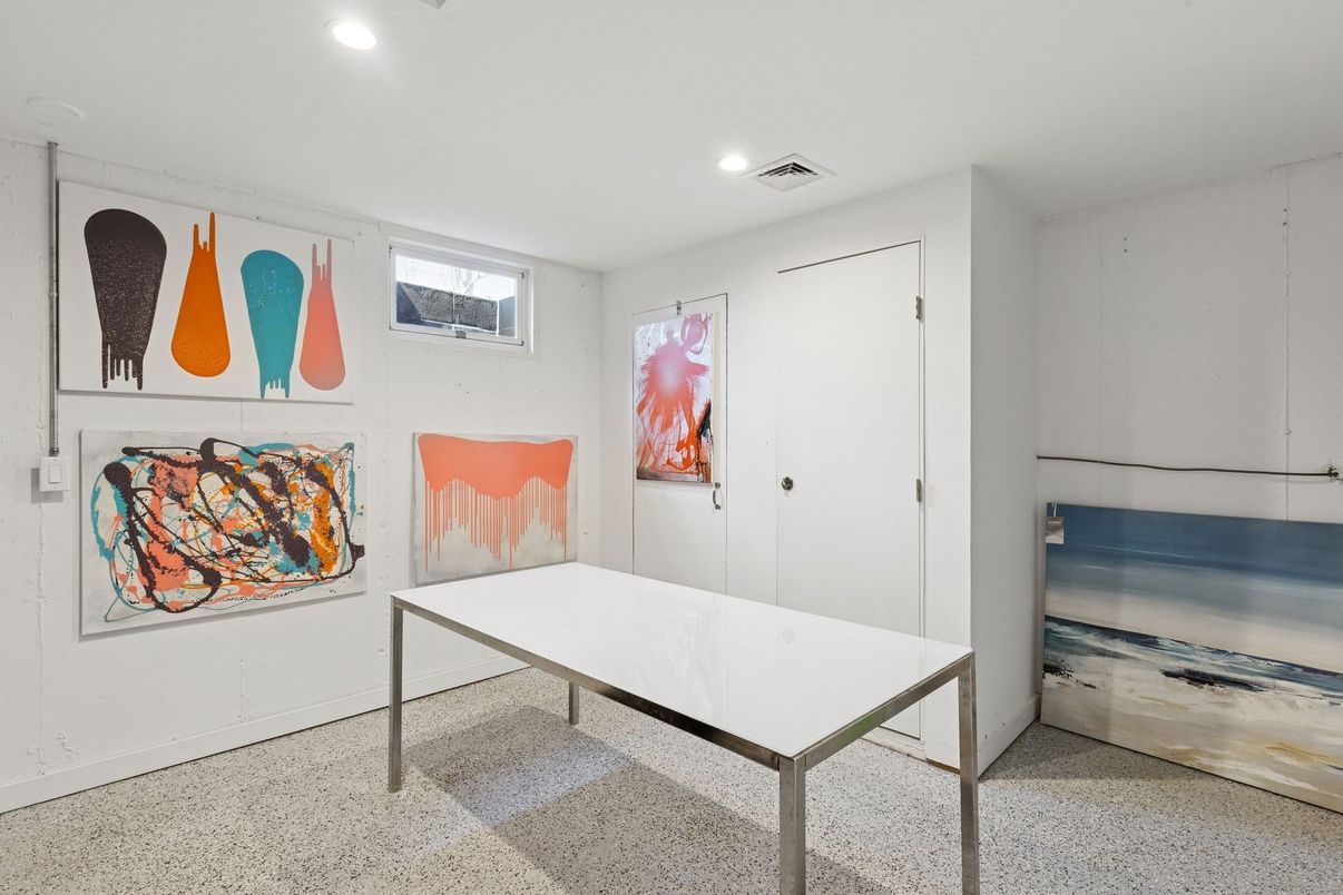 Interior, Recessed Lighting