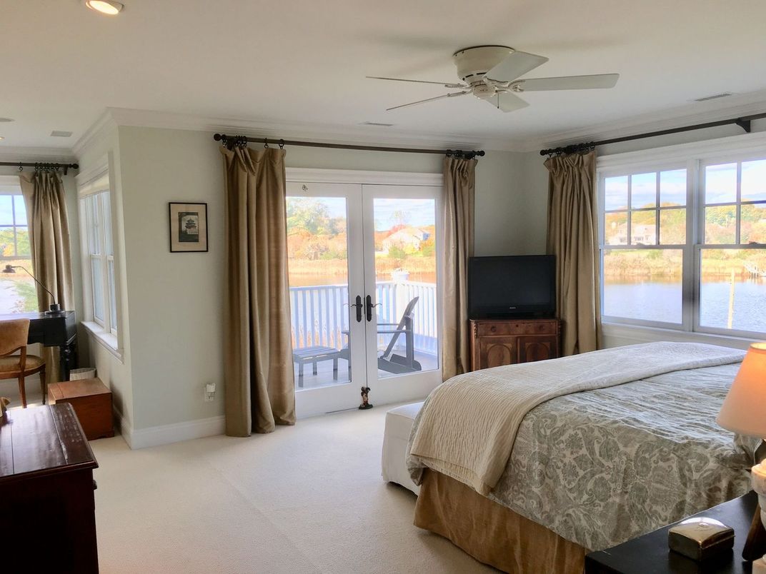 Bedroom, Interior, Recessed Lighting, Water