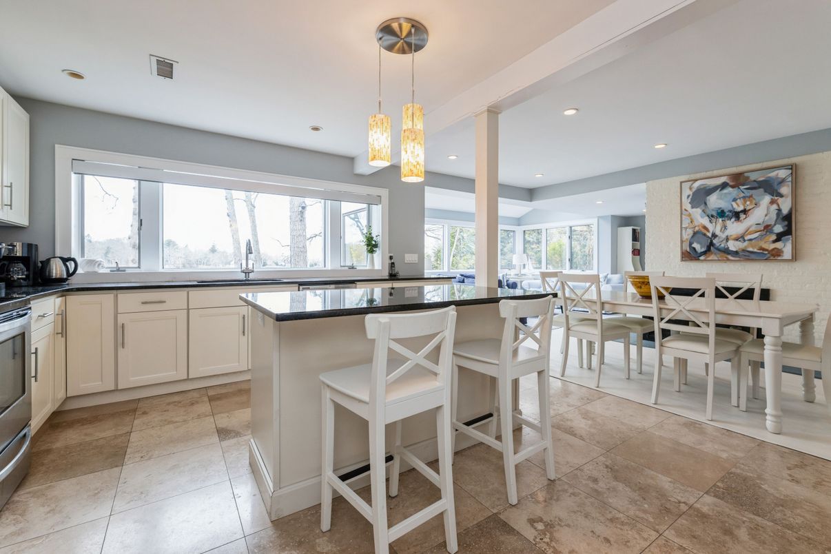 Dining room, Interior, Kitchen, Pendant Lights, Recessed Lighting