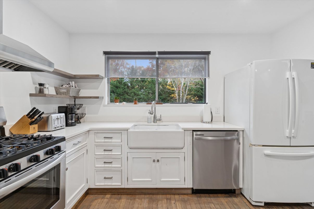 Interior, Kitchen, Stainless Steel Appliances, Wood Texture Flooring