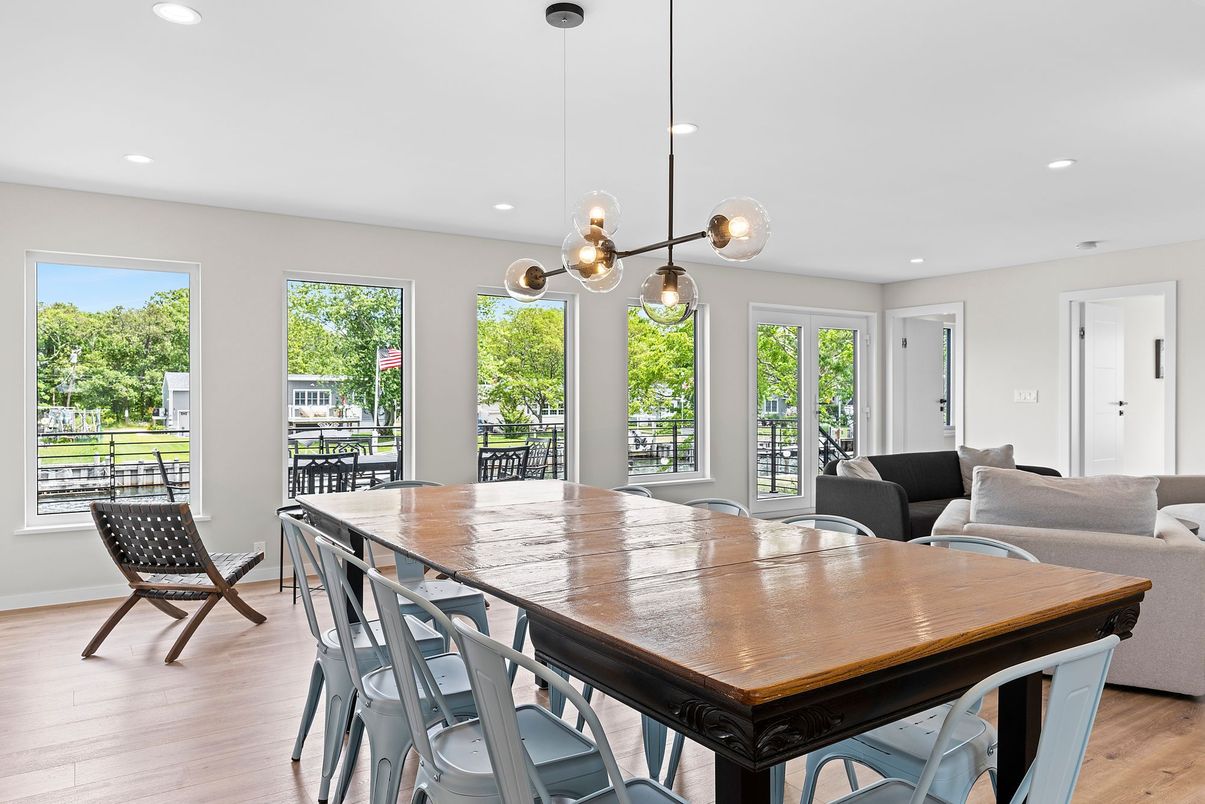 Dining room, Interior, Living room, Pendant Lights, Recessed Lighting, Wood Texture Flooring