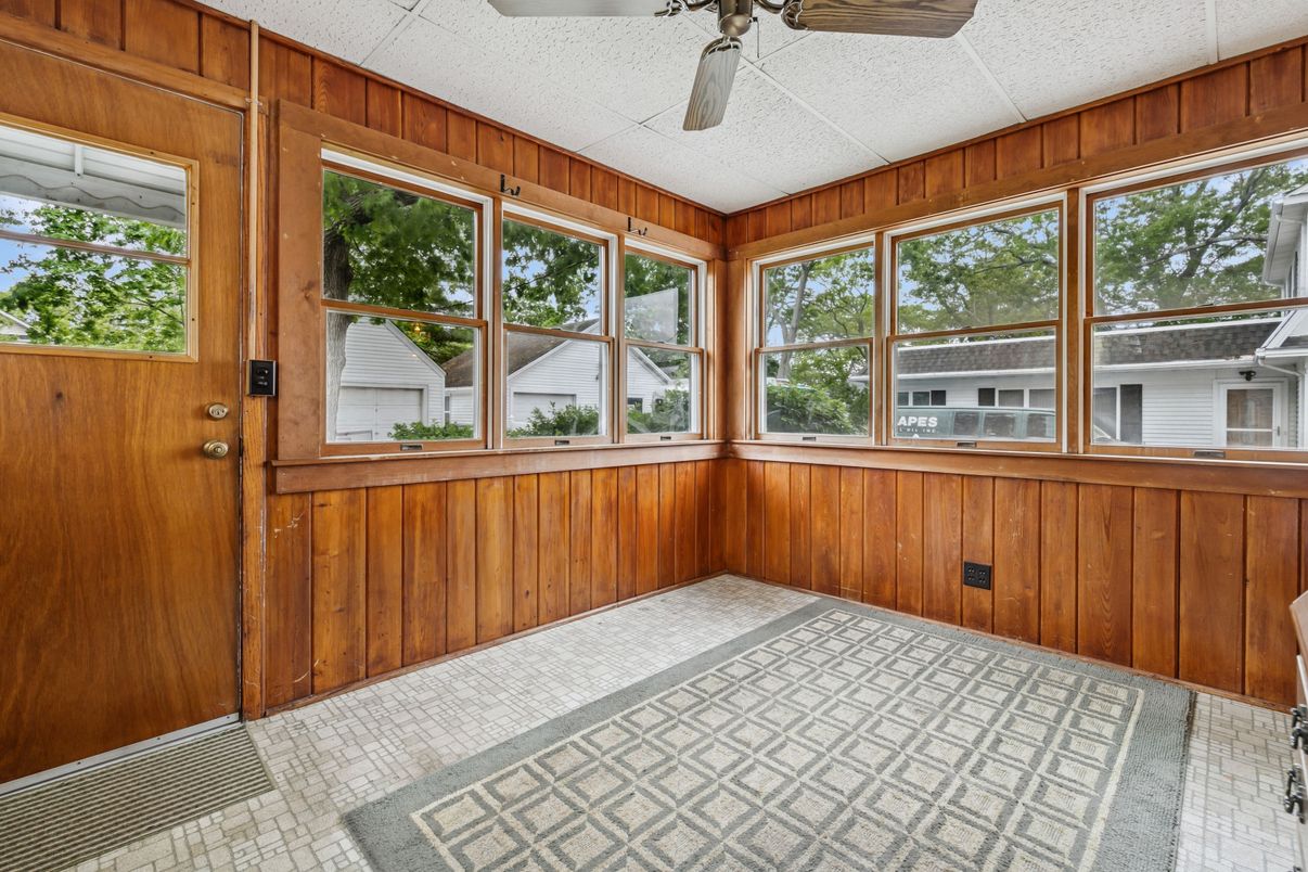Interior, Sun Room, Wooden Walls