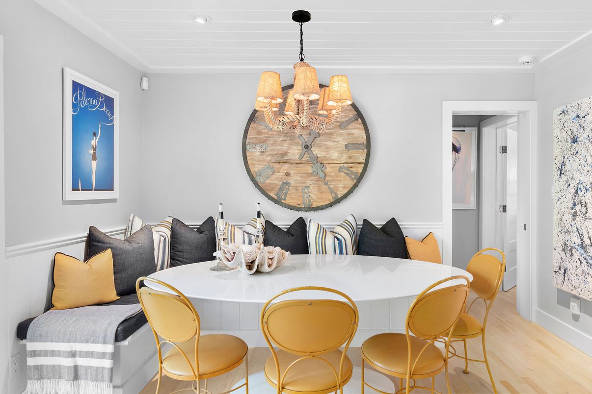Chandelier, Dining room, Interior, Recessed Lighting, Wood Texture Flooring