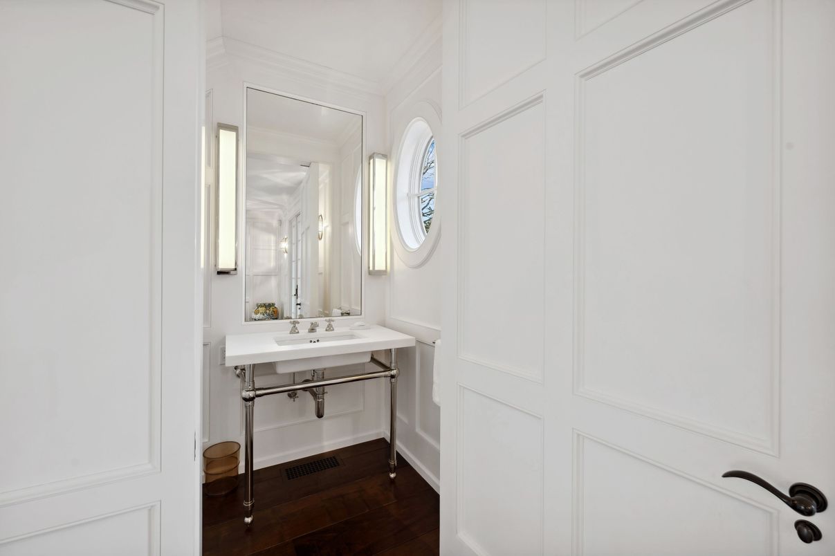 DE Listing image placeholder