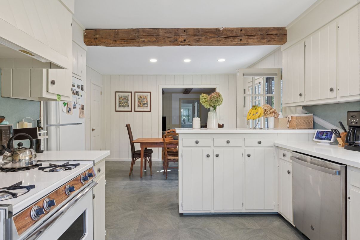 Dining room, Interior, Kitchen, Recessed Lighting, Stainless Steel Appliances, Wooden Beams