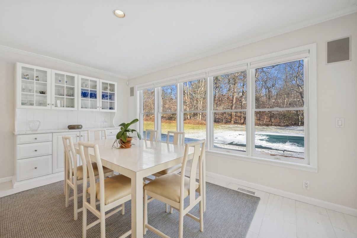 Dining room, Interior