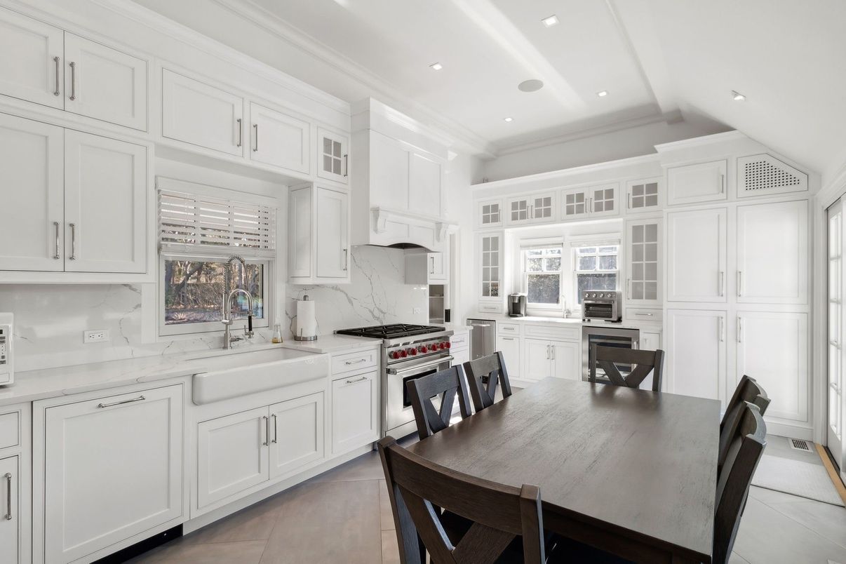 Dining room, Interior, Kitchen, Recessed Lighting, Stainless Steel Appliances