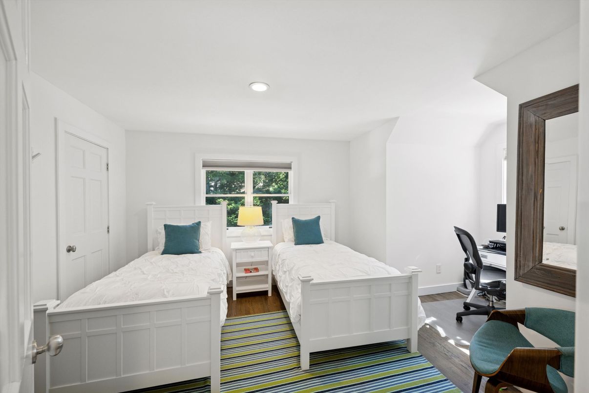 Bedroom, Home Office, Interior, Recessed Lighting, Wood Texture Flooring