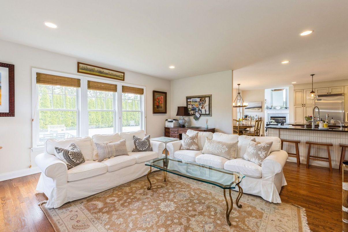 Dining room, Interior, Kitchen, Living room, Pendant Lights, Recessed Lighting, Wood Texture Flooring