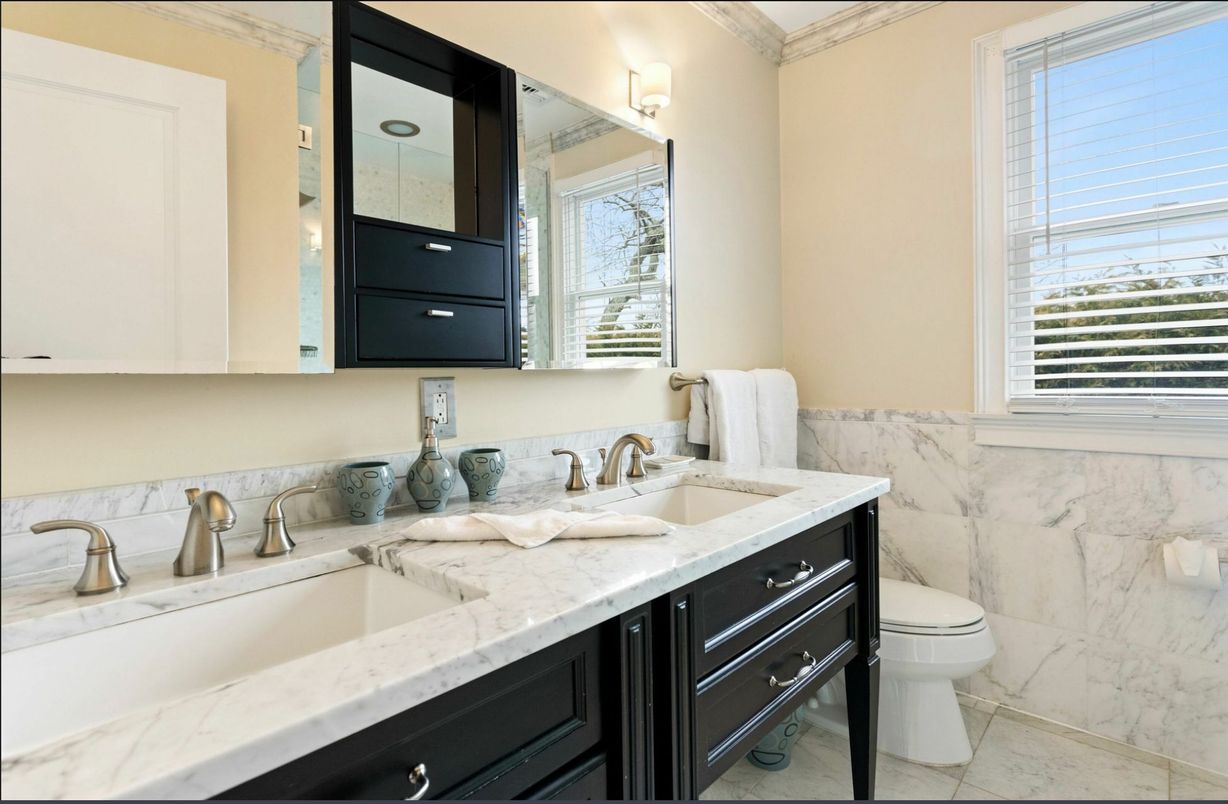 Bathroom, Interior, Marble, Marble Walls