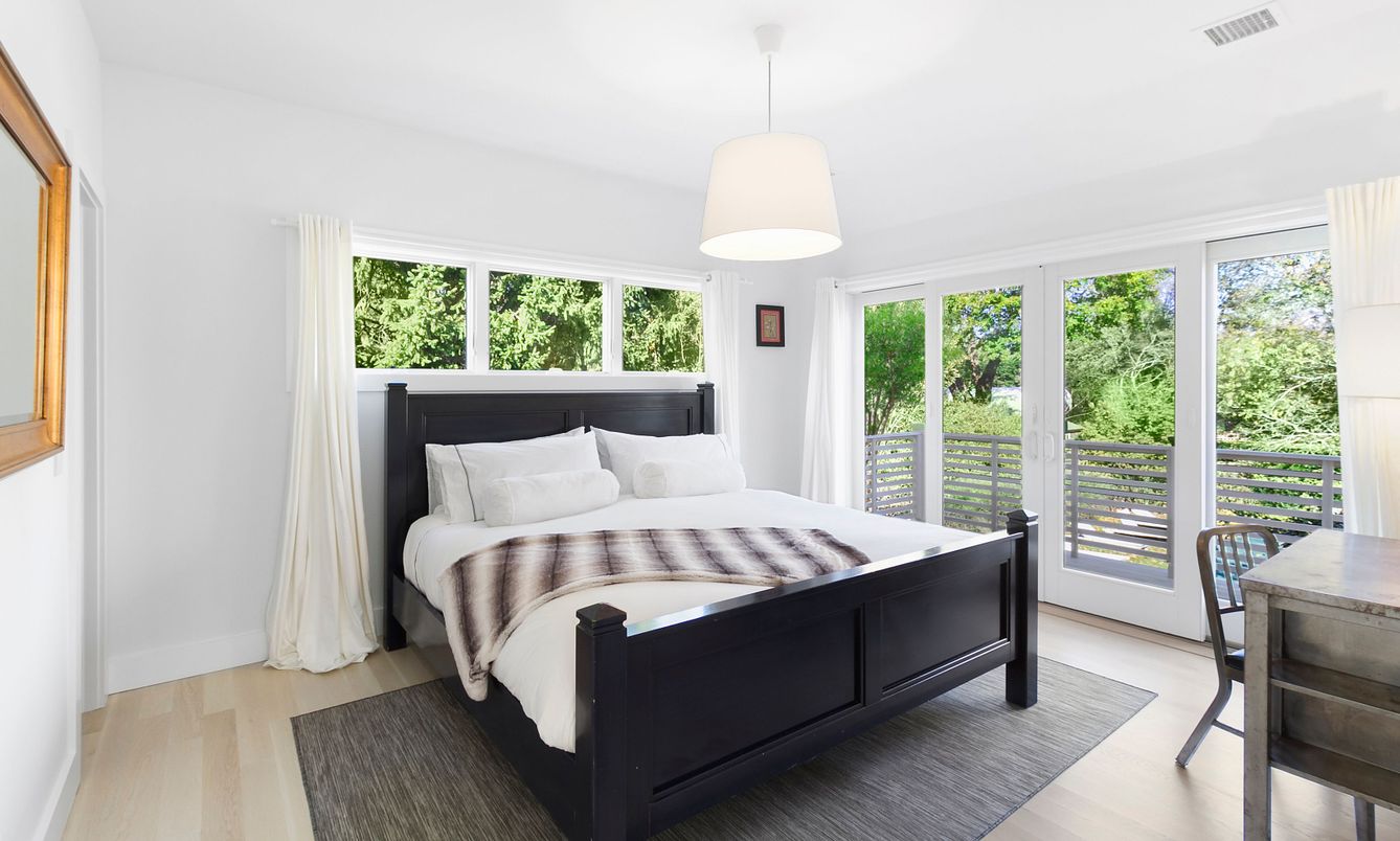 Bedroom, Interior, Pendant Lights, Wood Texture Flooring