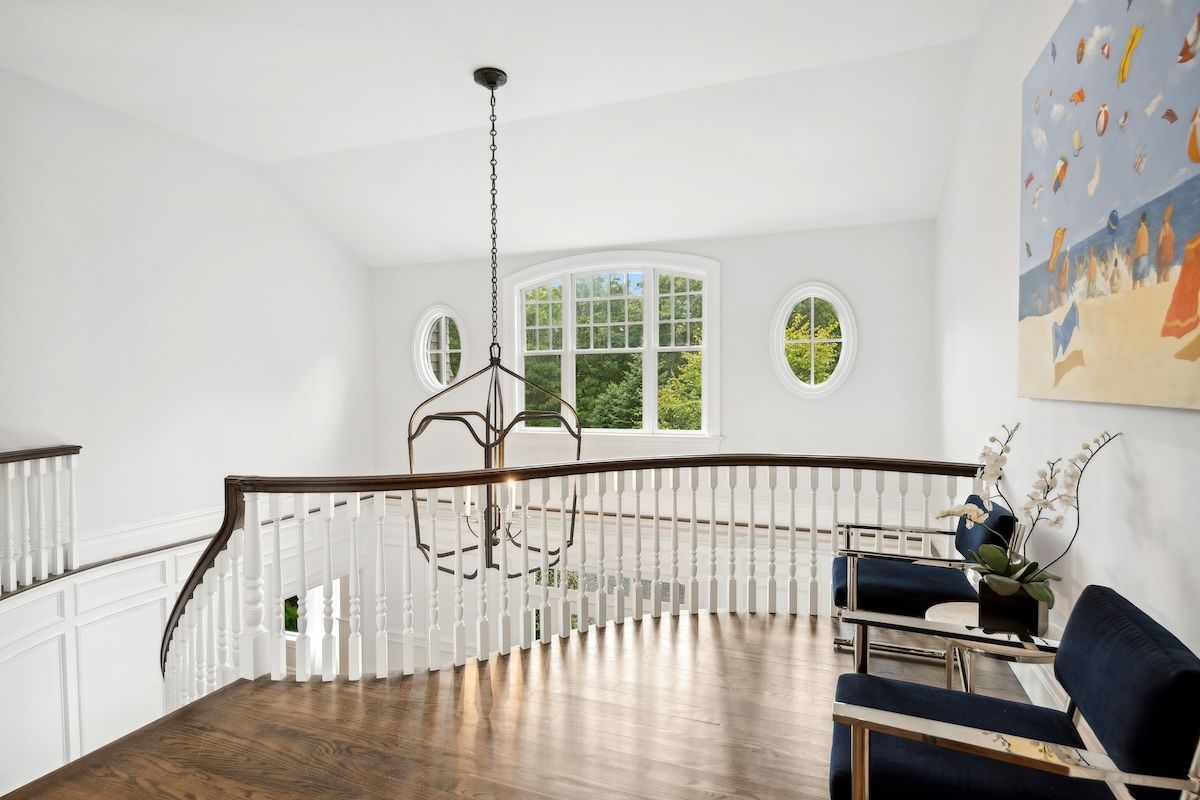 Interior, Pendant Lights, Wood Texture Flooring