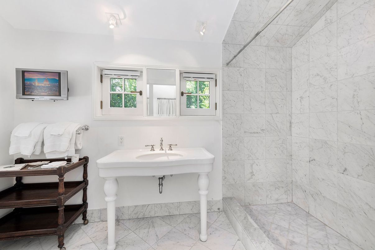 Bathroom, Interior, Marble, Marble Walls
