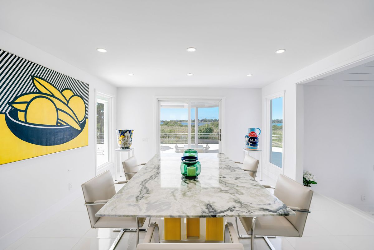 Dining room, Interior, Recessed Lighting