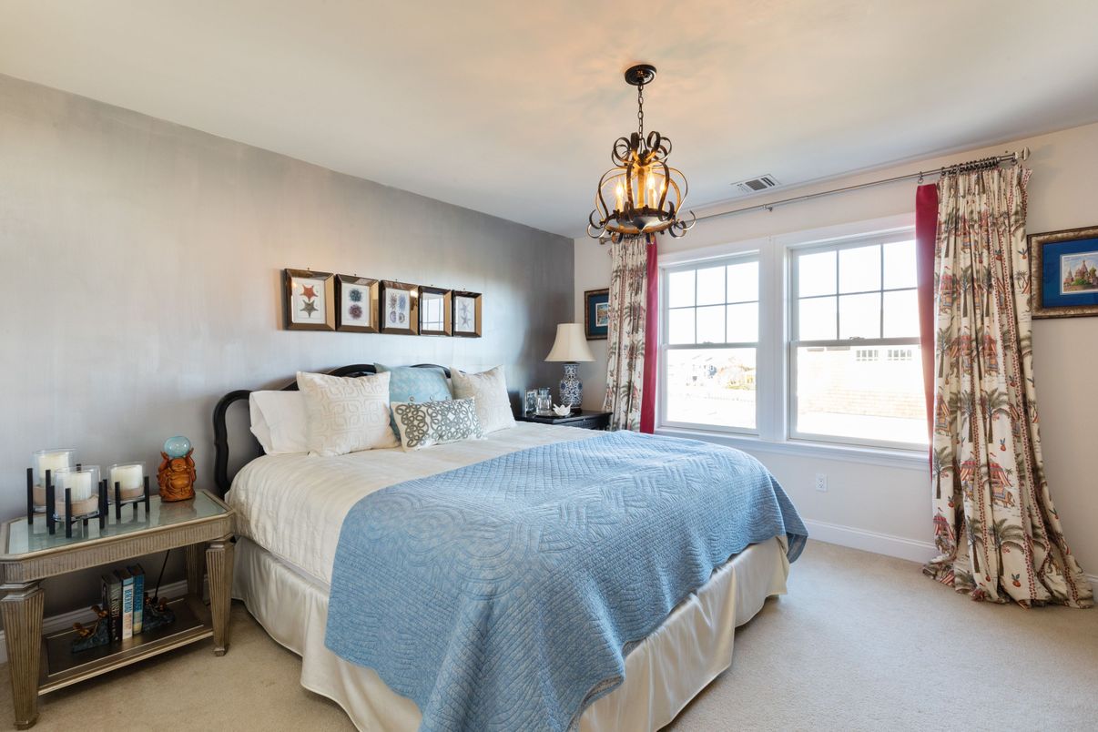 Bedroom, Interior, Pendant Lights