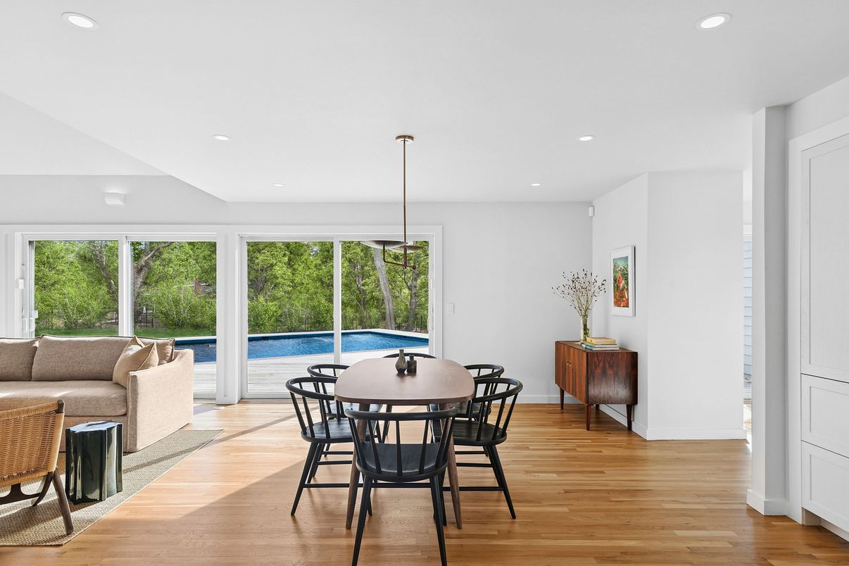 Dining room, Interior, Living room, Recessed Lighting, Wood Texture Flooring