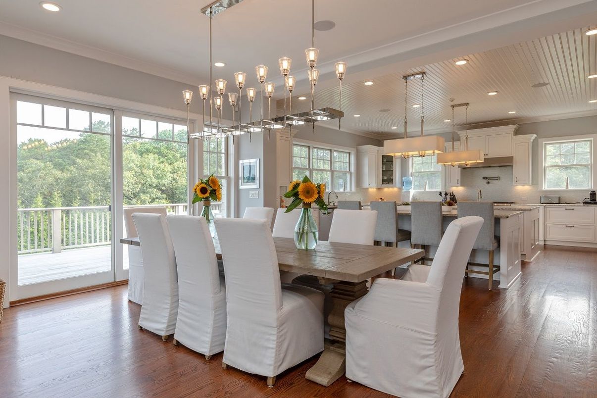 Dining room, Interior, Kitchen, Pendant Lights, Recessed Lighting, Wood Texture Flooring