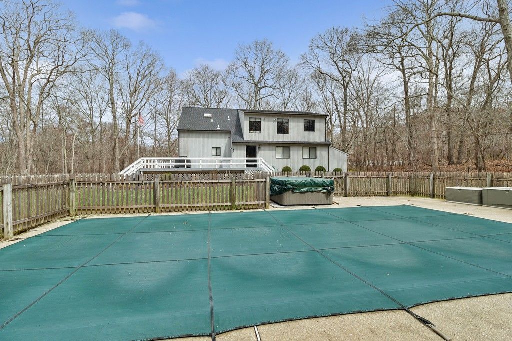 Backyard, Exterior, Hot Tub