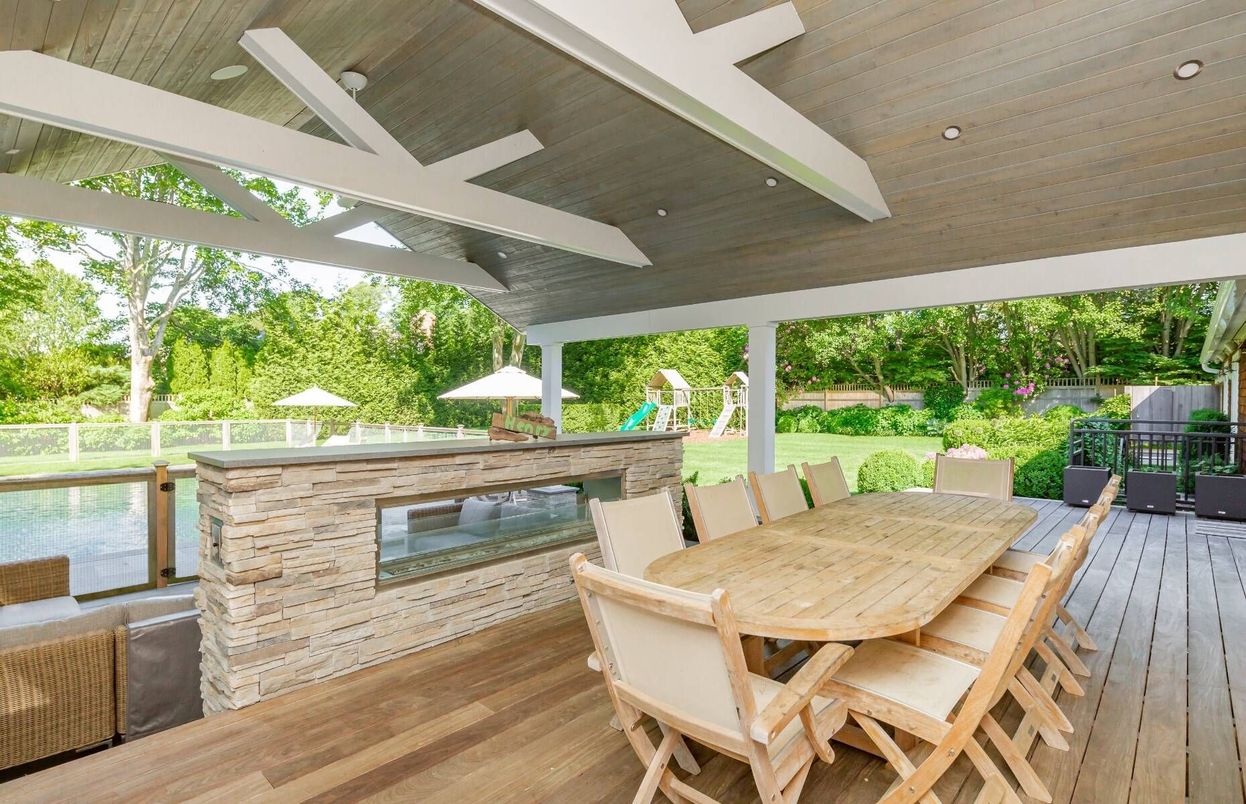 Exterior, Wood Texture Flooring