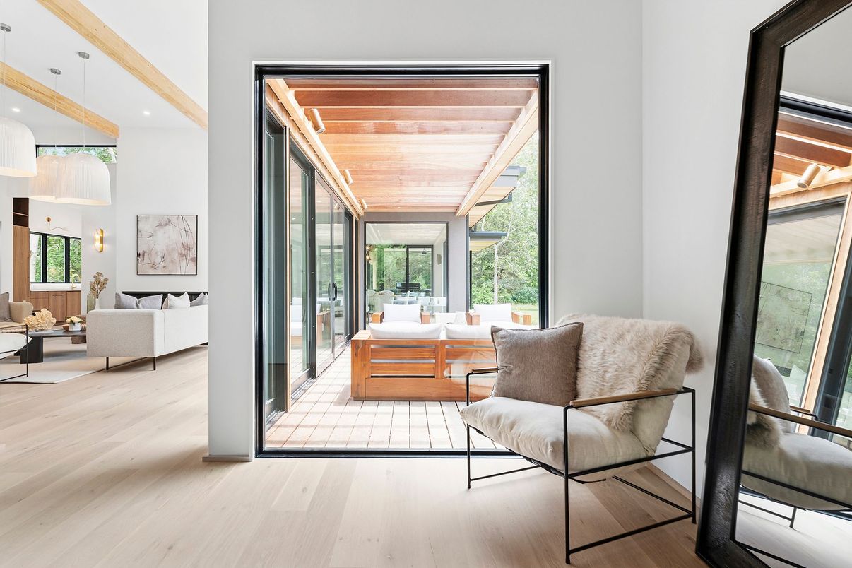 Interior, Living room, Pendant Lights, Recessed Lighting, Wooden Beams, Wooden Ceilings, Wood Texture Flooring