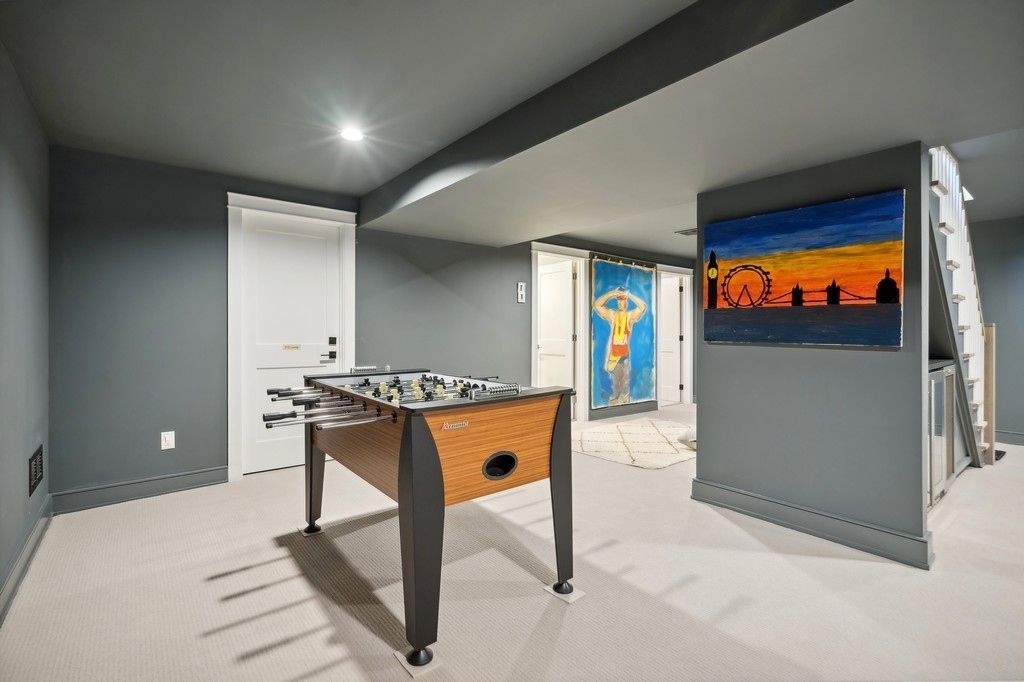 Game Room, Interior, Recessed Lighting