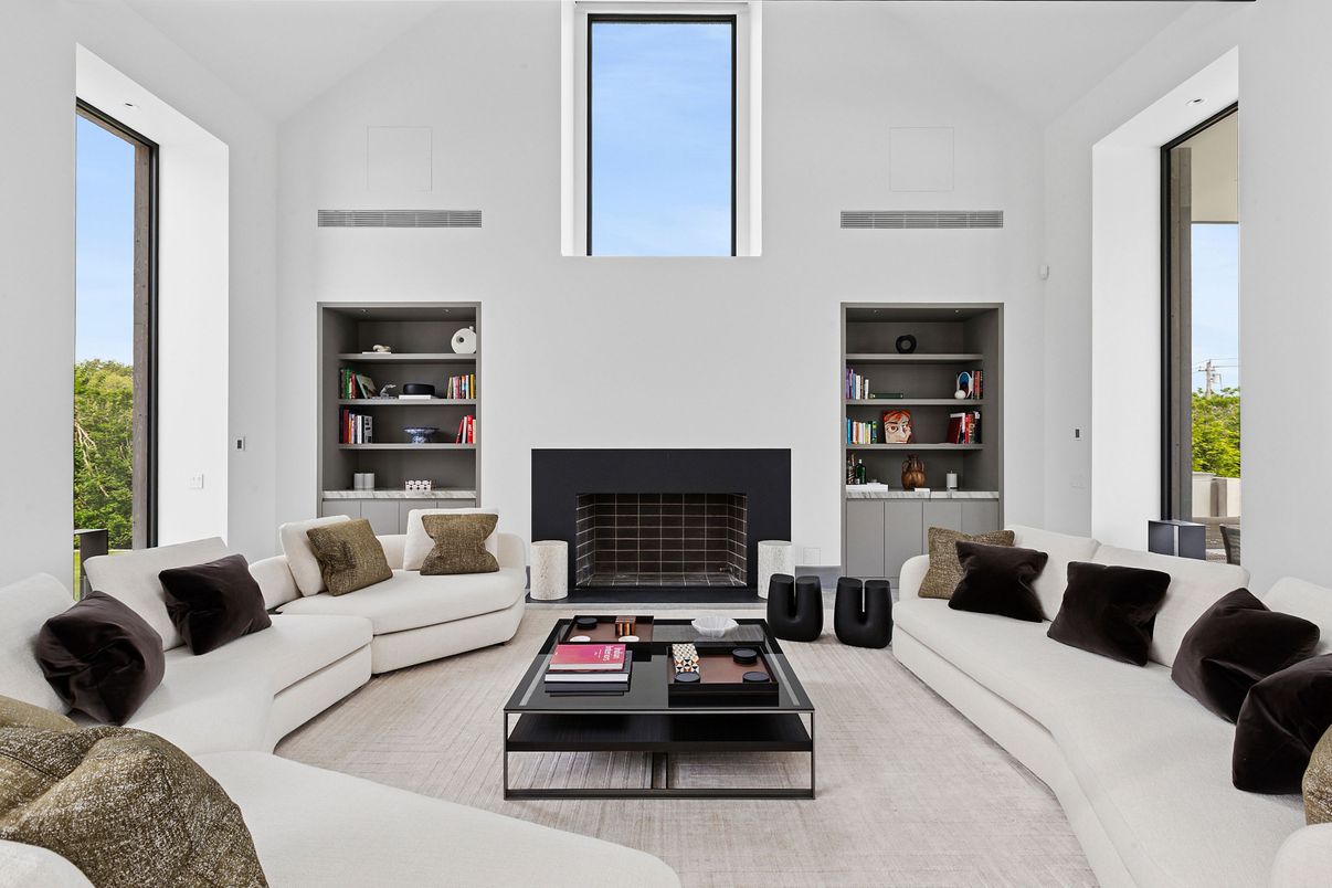 Fireplace, Interior, Living room